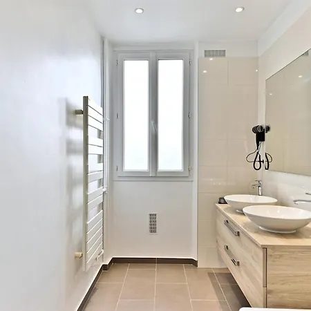 Superbe 2 à Neuilly-sur-Seine